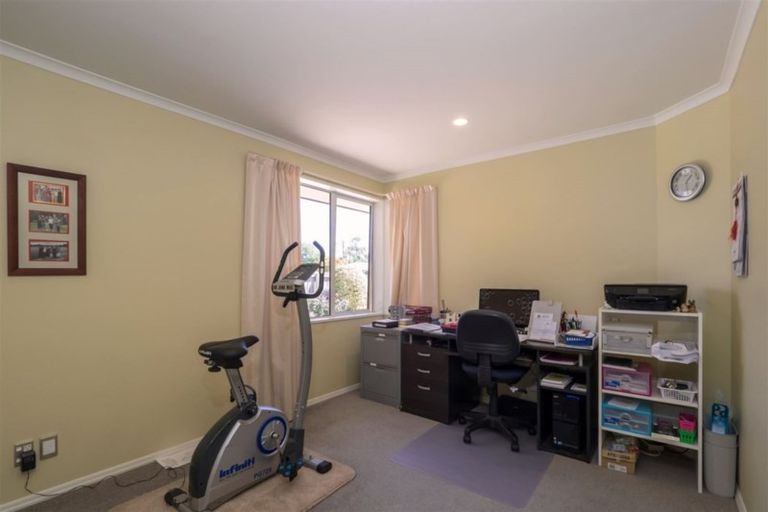 Photo of property in 49 Mcmurdo Street, Tinwald, Ashburton, 7700