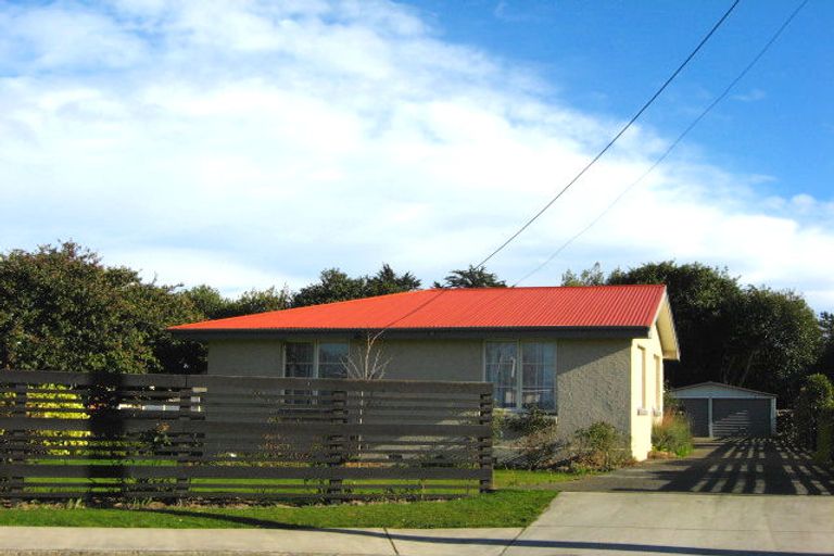 Photo of property in 24 Fraser Street, Waikiwi, Invercargill, 9810
