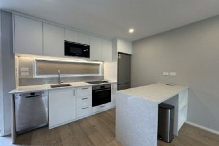 Photo of property in 14 Koro Lane, Mangere Bridge, Auckland, 2022