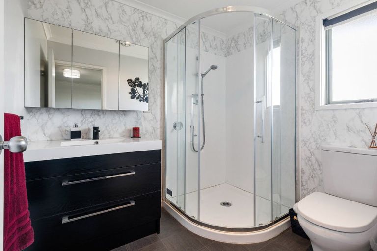 Photo of property in 13 Benson Road, Fairview Downs, Hamilton, 3214