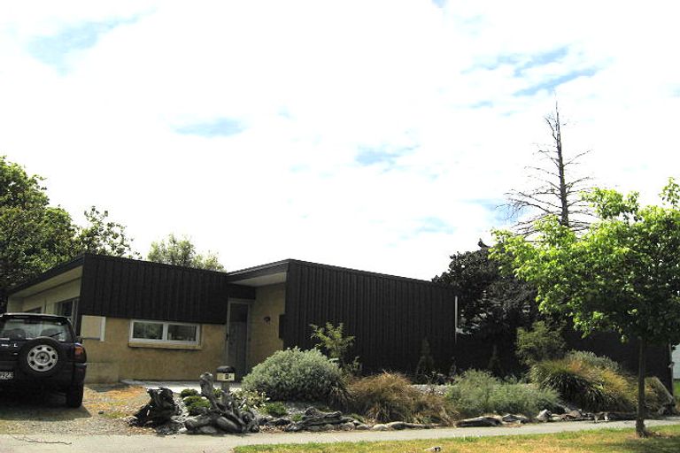 Photo of property in 64 Hollyford Avenue, Bryndwr, Christchurch, 8053