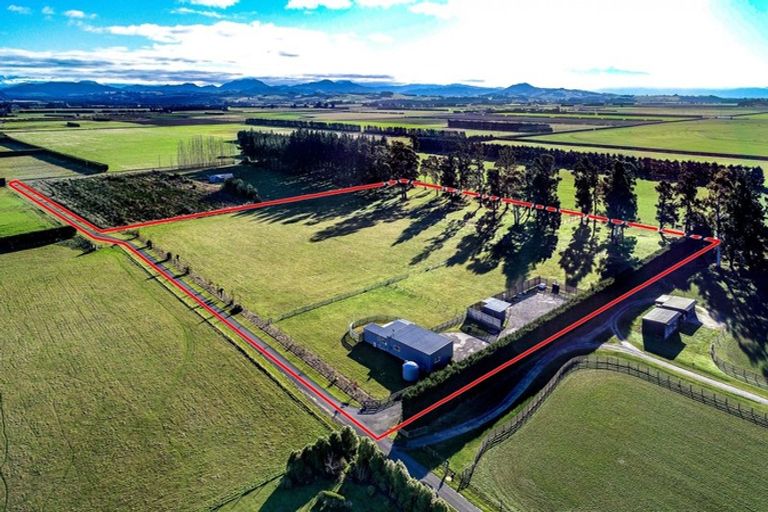 Photo of property in 2/1800 Clintons Road, Darfield, 7571