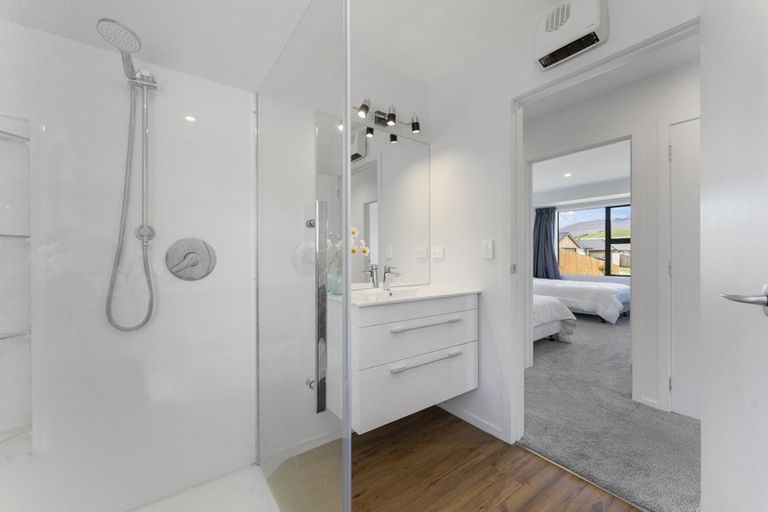 Photo of property in 20 Silver Street, Lower Shotover, Queenstown, 9304