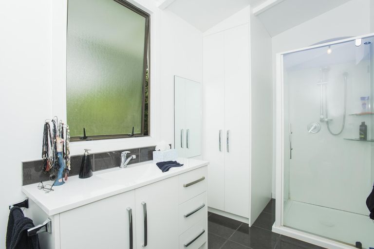 Photo of property in 42 Cameron Road, Makauri, Gisborne, 4071