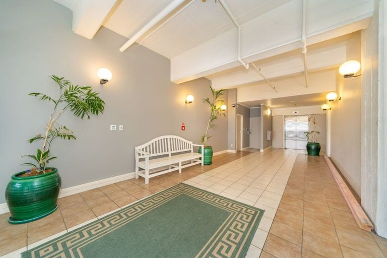 Photo of property in Tennyson Apartments, 19/25 Tennyson Street, Te Aro, Wellington, 6011