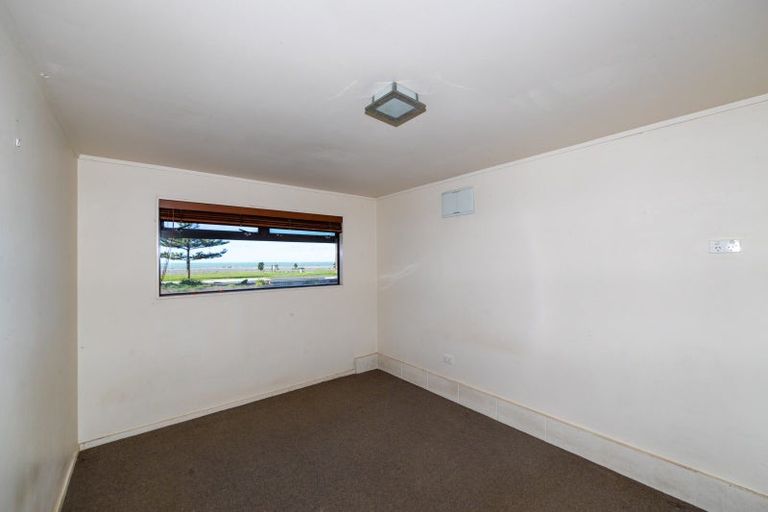 Photo of property in 653 Marine Parade, Napier South, Napier, 4110
