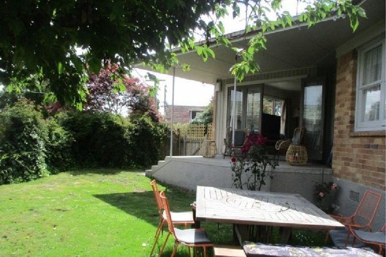 Photo of property in 10 Whitworth Road, Utuhina, Rotorua, 3015