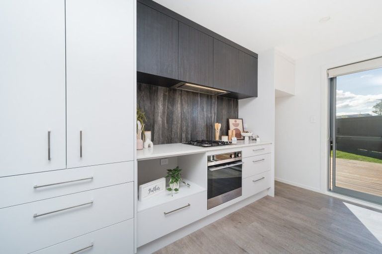 Photo of property in 2 Seddon Street, Takaro, Palmerston North, 4412