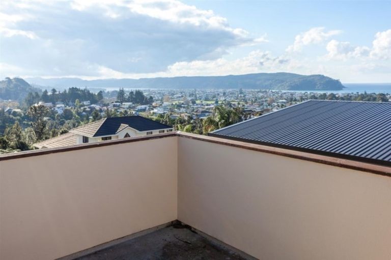 Photo of property in 115 Pacific View Drive, Whangamata, 3620