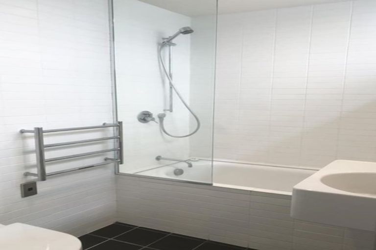 Photo of property in Cubana Apartments, 4/158 Cuba Street, Te Aro, Wellington, 6011