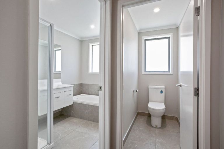 Photo of property in 8 Okoreka Road, Glenbrook, 2681