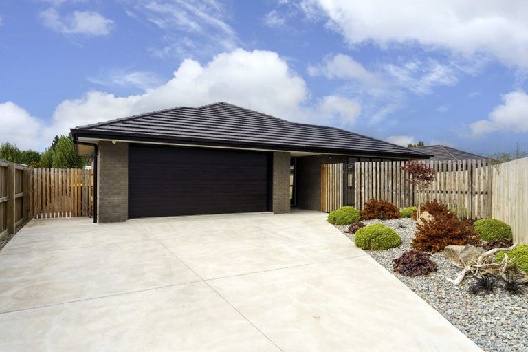 Photo of property in 20 Evelyn Crescent, Marshland, Christchurch, 8083