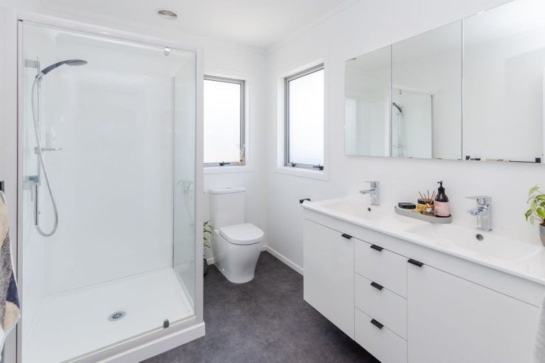 Photo of property in 21 Paulette Place, Queenwood, Hamilton, 3210