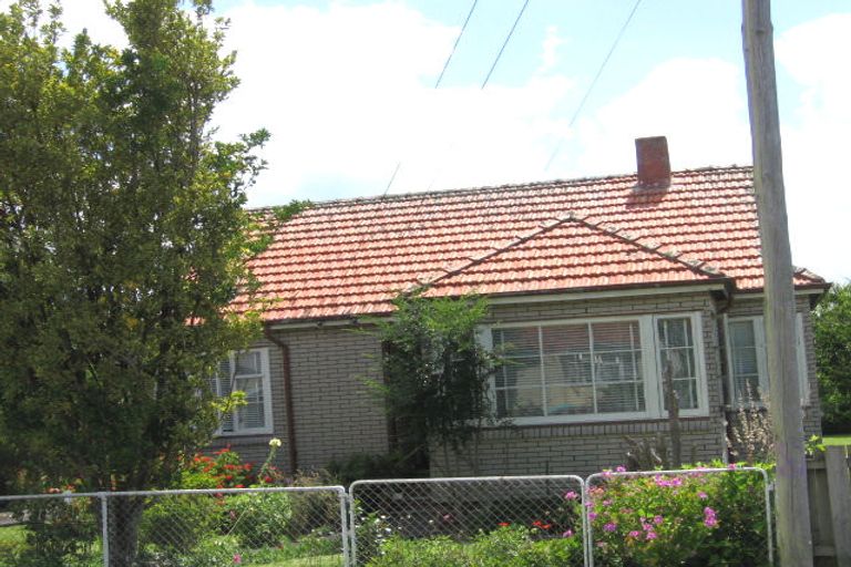 Photo of property in 4 Alamein Terrace, Mount Albert, Auckland, 1025