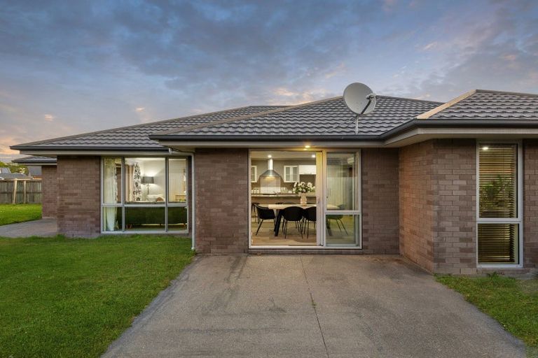 Photo of property in 70 Aidanfield Drive, Aidanfield, Christchurch, 8025
