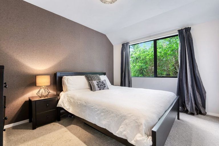 Photo of property in 35a Picasso Drive, West Harbour, Auckland, 0618