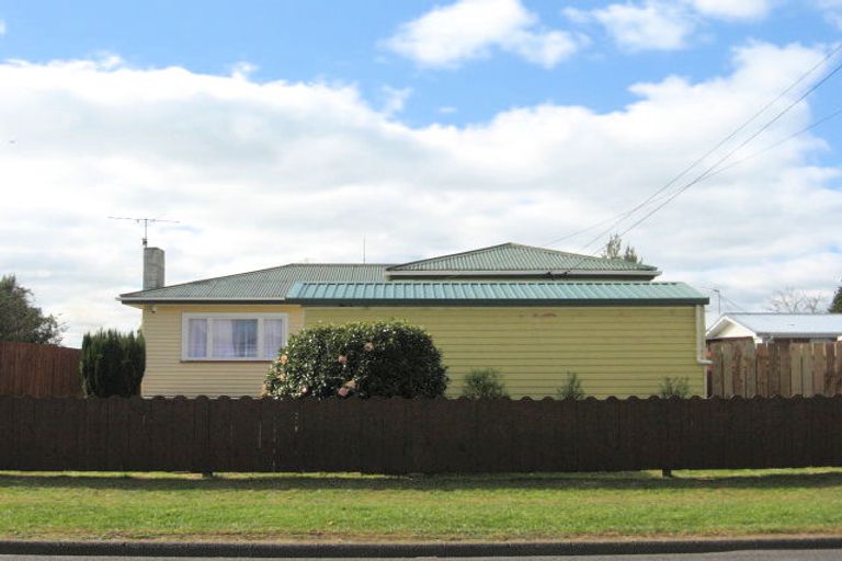 Photo of property in 46a Rollerson Street, Papakura, 2110