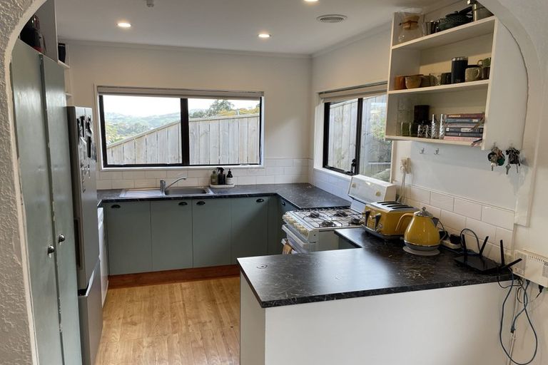 Photo of property in 72 Omapere Street, Whitby, Porirua, 5024