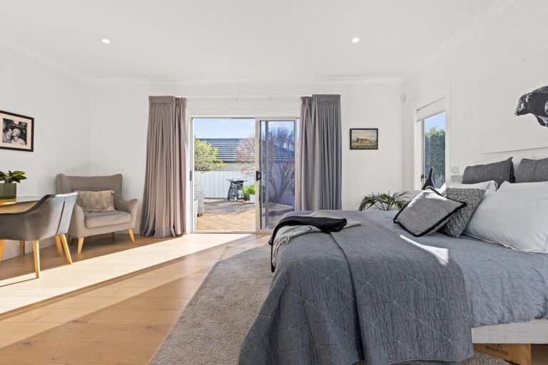 Photo of property in 43 Fairview Place, Havelock North, 4130