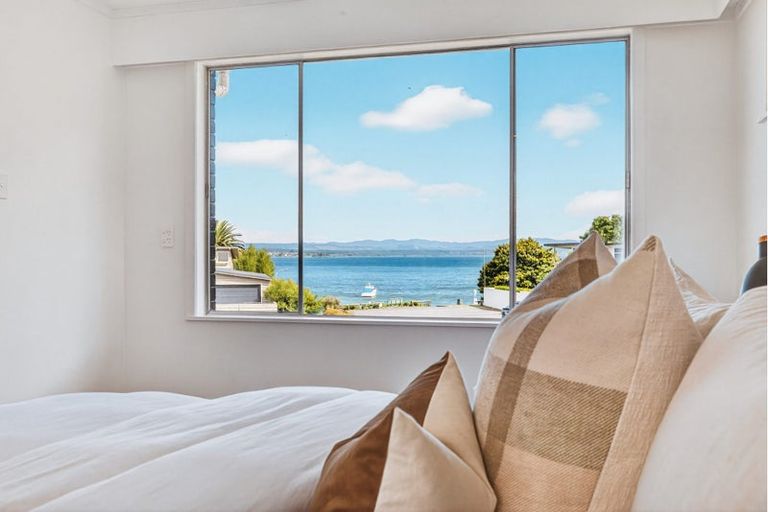 Photo of property in 1 Winston Street, Acacia Bay, Taupo, 3330