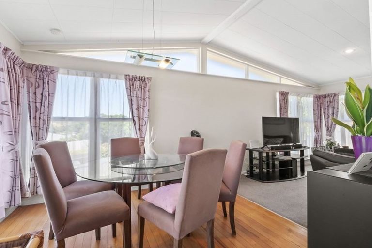 Photo of property in 24 Sycamore Drive, Sunnynook, Auckland, 0620