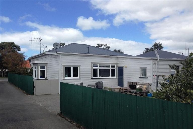 Photo of property in 217 College Street, West End, Palmerston North, 4412