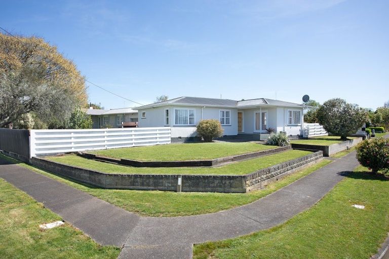 Photo of property in 2 Norrie Street, Feilding, 4702