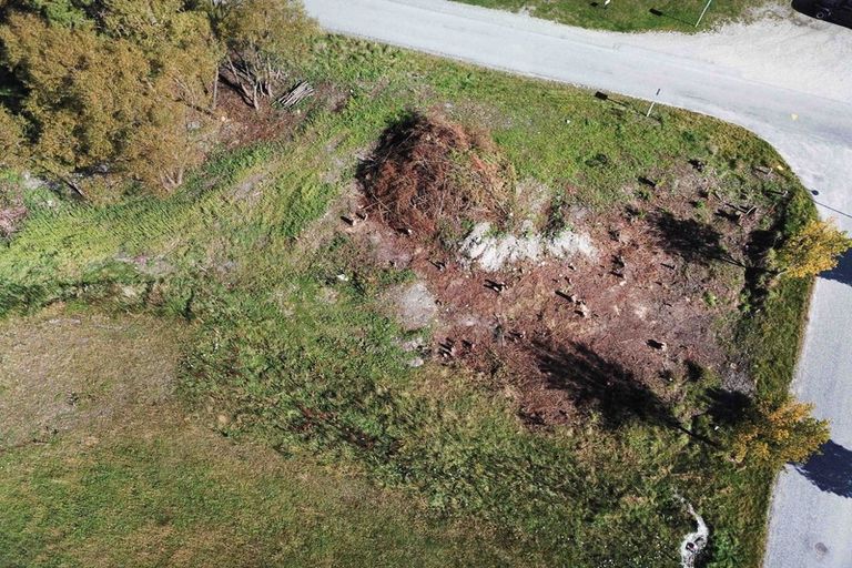 Photo of property in 49 Benmore Place, Glenorchy, 9372