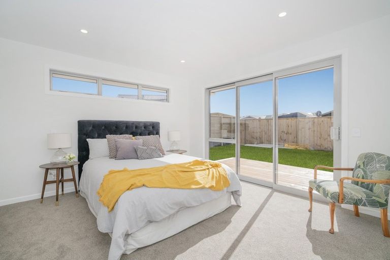 Photo of property in 12 Awatea Drive, Whitianga, 3510