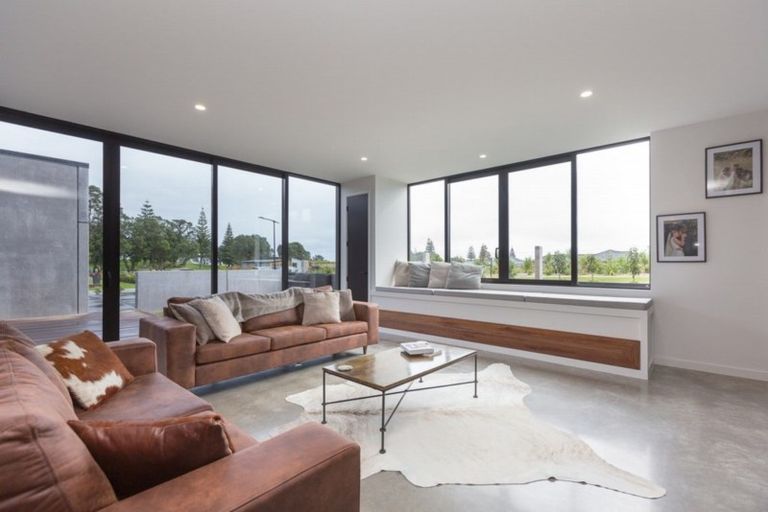 Photo of property in 3 Kotare Drive, Coopers Beach, 0420