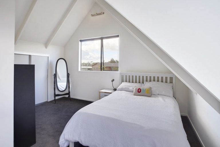 Photo of property in 4 Sophora Place, Totara Heights, Auckland, 2105