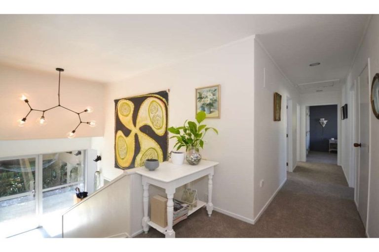 Photo of property in 8 Kemp Road, Kerikeri, 0230