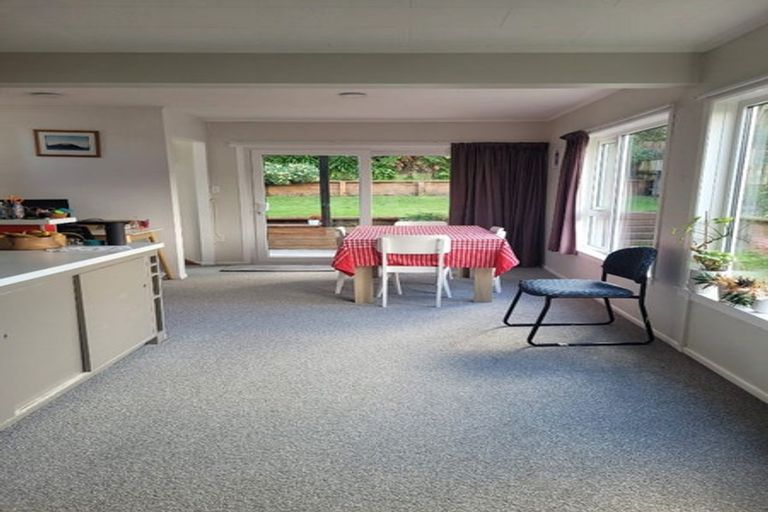 Photo of property in 25 Elizabeth Place, Ferndale, New Plymouth, 4310