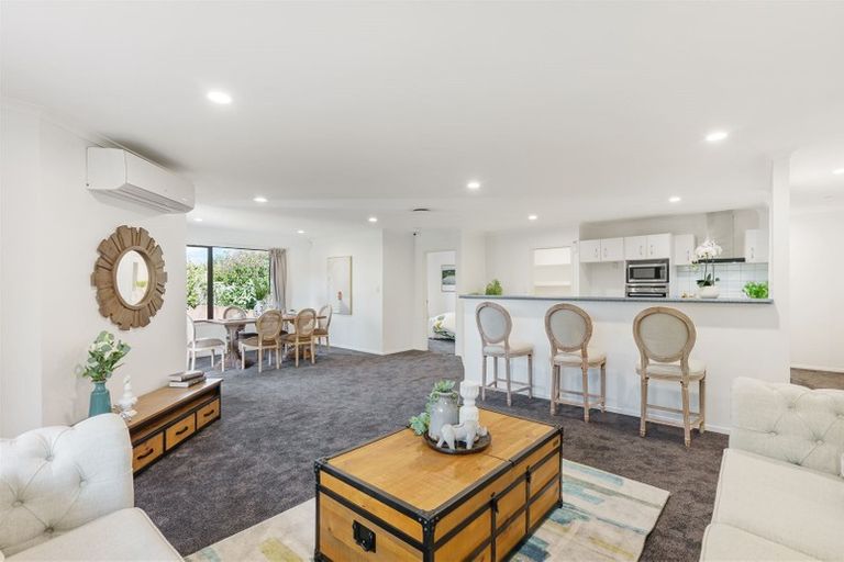 Photo of property in 2/44 Claude Road, Manurewa, Auckland, 2102