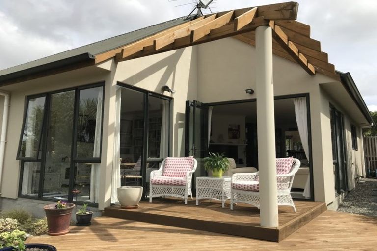 Photo of property in 14 Petrel Lane, Whitby, Porirua, 5024