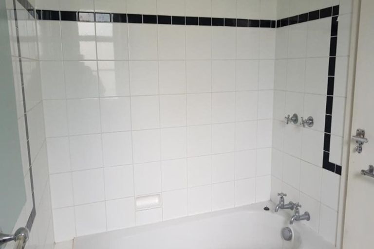 Photo of property in Nissen Court, 11c Hawker Street, Mount Victoria, Wellington, 6011