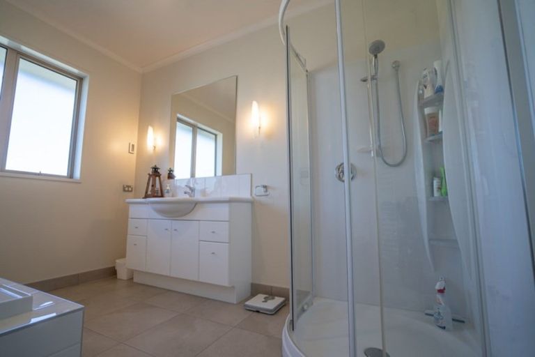 Photo of property in 9 Black Lane, Te Anau, 9672