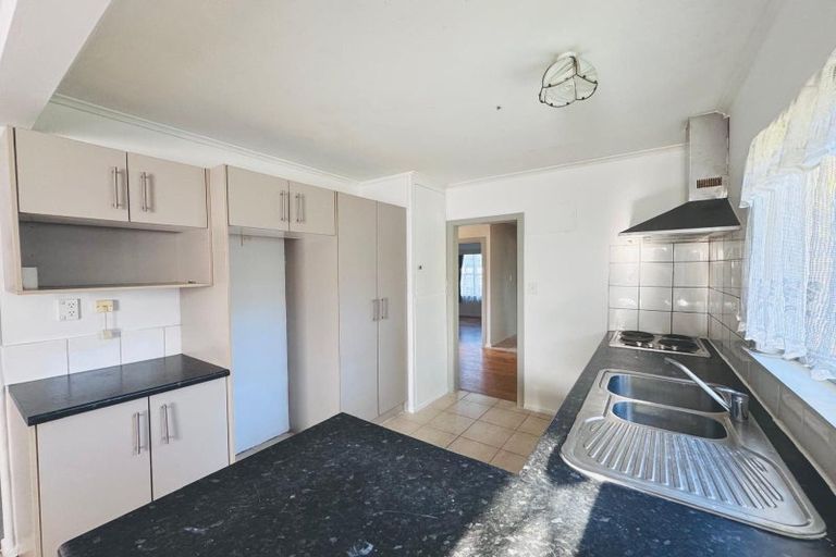 Photo of property in 17 Margaret Road, Papatoetoe, Auckland, 2025