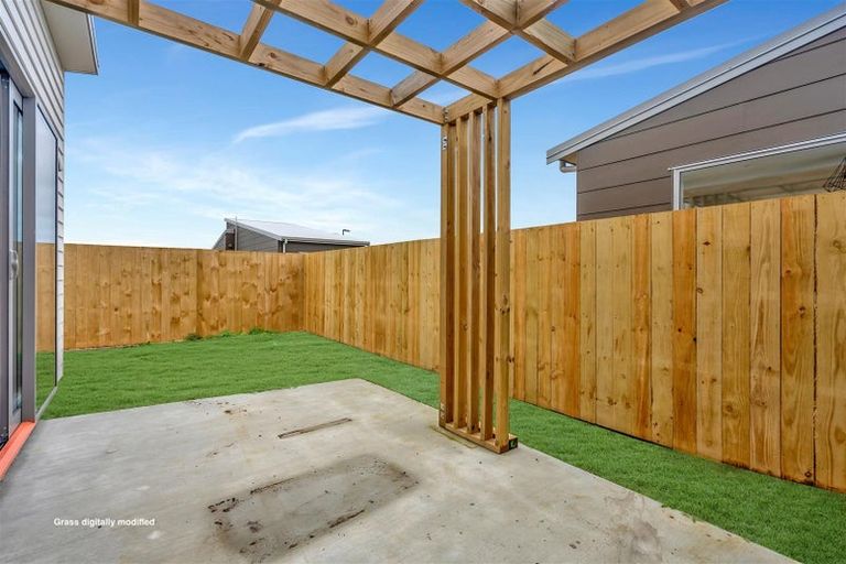 Photo of property in 13 Fredrick Hanson Road, Papakura, 2110