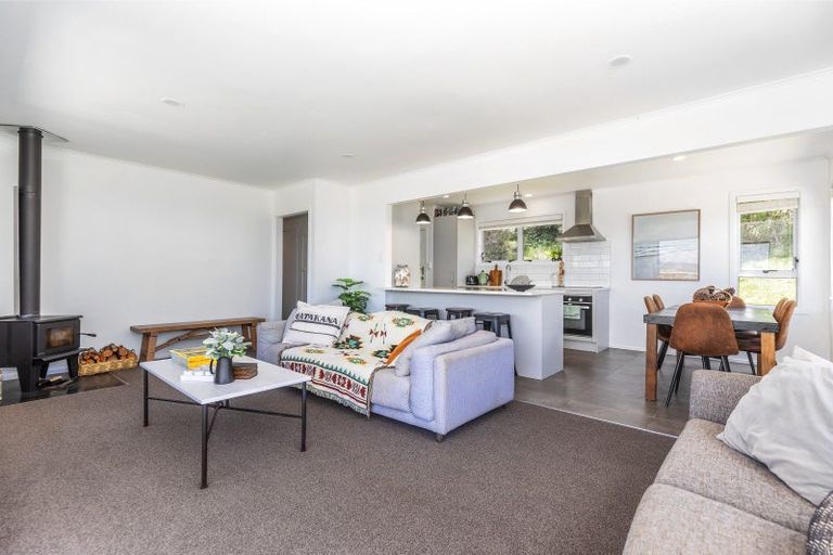 Photo of property in 70 Upper Whangateau Road, Big Omaha, 0985