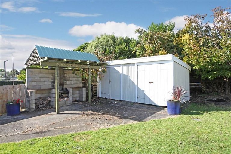 Photo of property in 16 Churchill Street, Pukekohe, 2120