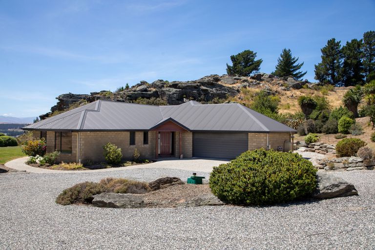 Photo of property in 27 Old Golf Course Road, Bridge Hill, Alexandra, 9320