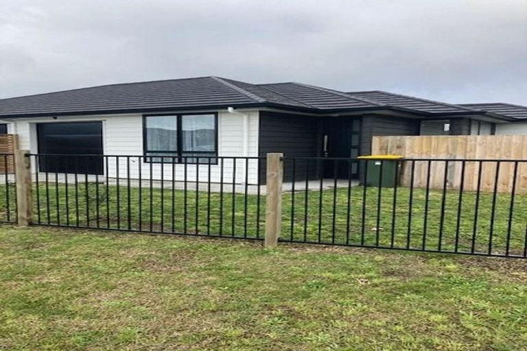 Photo of property in 1/17 North Ridge Drive, Rototuna North, Hamilton, 3281