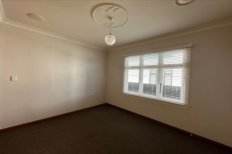 Photo of property in 19 Guy Avenue, Takaro, Palmerston North, 4410