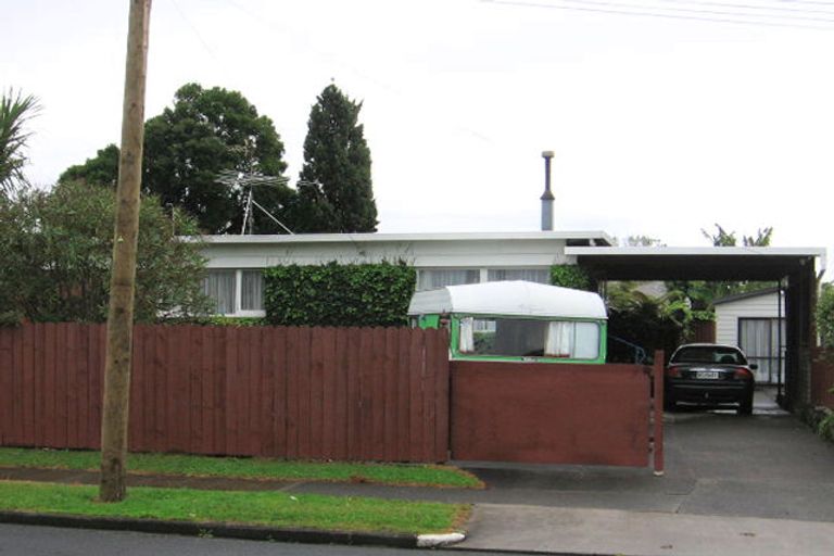 Photo of property in 51 Tiraumea Drive, Pakuranga, Auckland, 2010