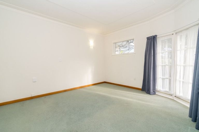 Photo of property in 131 Eglinton Road, Mornington, Dunedin, 9011