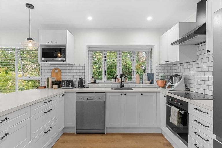 Photo of property in 32 Armitage Road, Wellsford, 0900