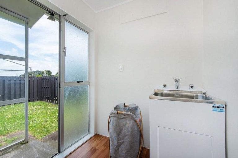 Photo of property in 1/8 Slim Place, Clendon Park, Auckland, 2103