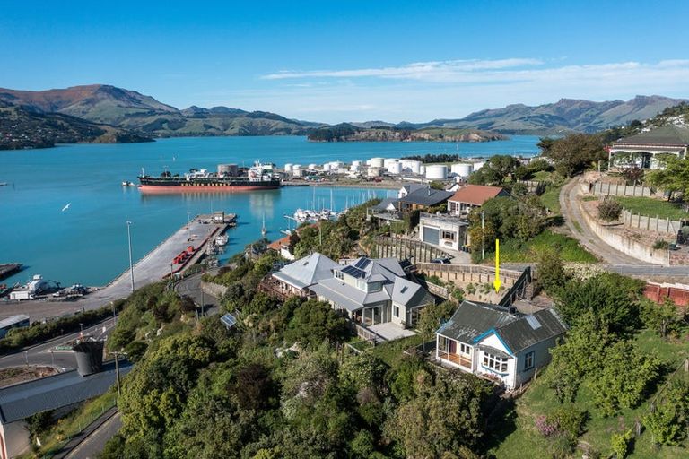 Photo of property in 12 Ticehurst Road, Lyttelton, 8082