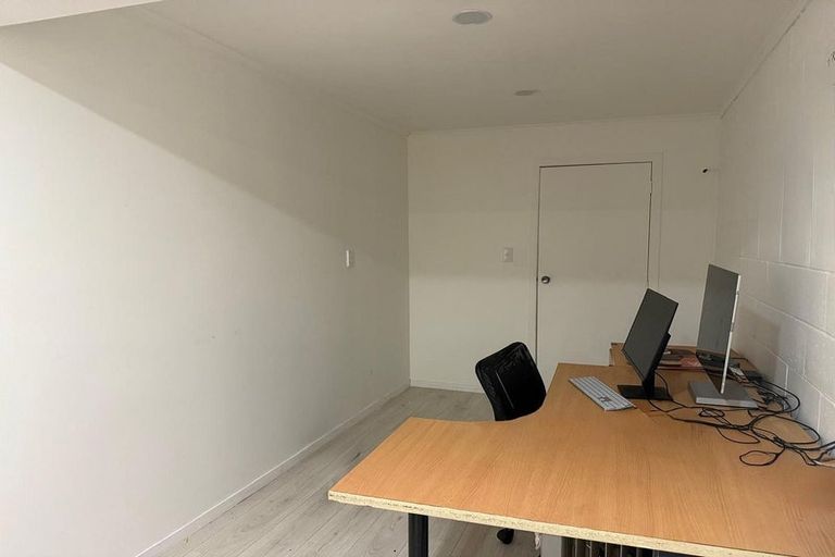 Photo of property in 50 Waipa Street, Birkenhead, Auckland, 0626